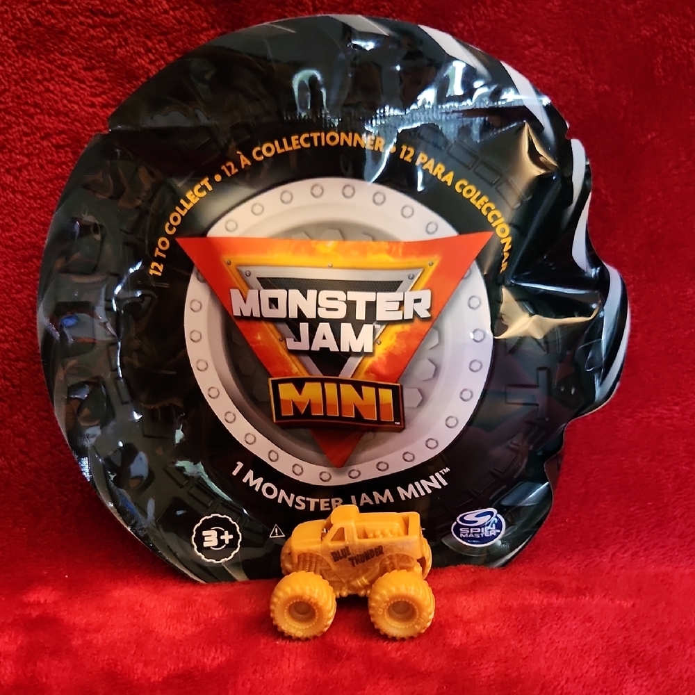 NIP Monster Jam Mini, Blue Thunder in Gold (Chase, rare)